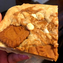 Load image into Gallery viewer, Biscoff Blondies (12)